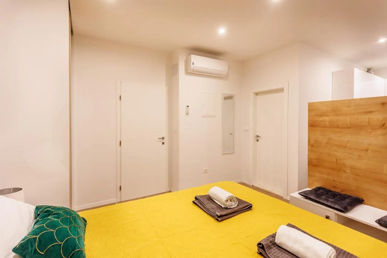 Blue Pearl-Split Town Center Apartament 0*, Split